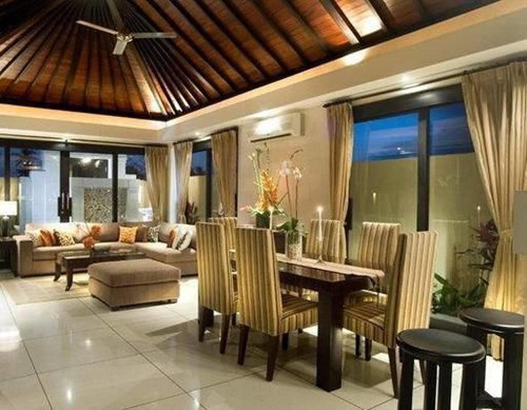 The Seri Villas Seminyak By Premier Hospitality Asia Exterior foto